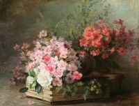 coin-de-jardin-avec-pots-et-paniers-de-fleurs