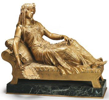 femme-egyptienne-a-l-eventail