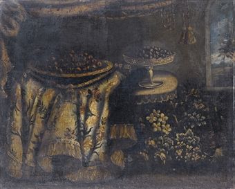 natura-morta-con-tappeto-piatto-e-alzata-con-frutta-e-fiori