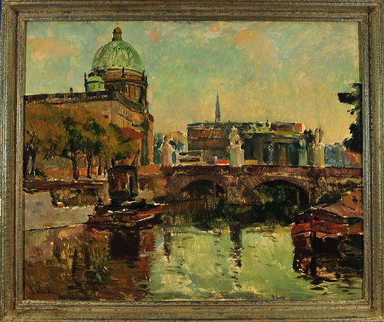 auf-der-spree-blick-auf-das-berliner-schloss-mit-schlossbrucke