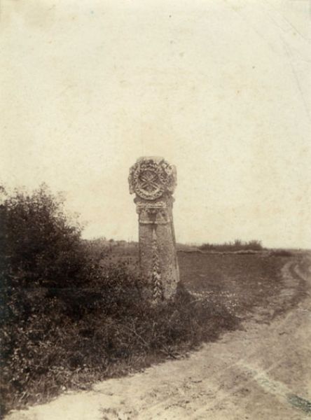 la-croix-de-grisy-pres-de-falaise-basse-normandie