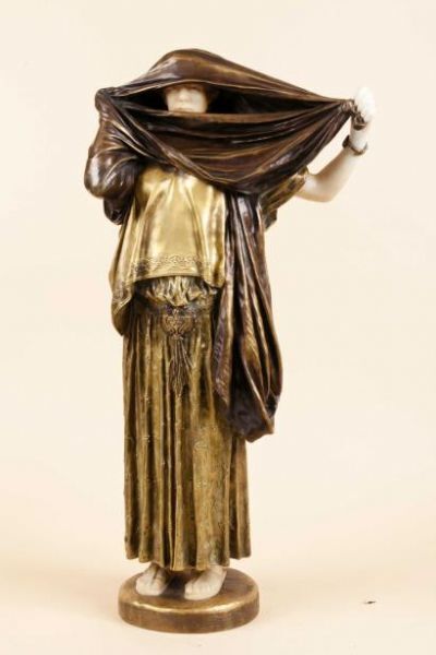 la-femme-au-voile-ou-femme-voilee