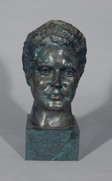 bust-of-boy