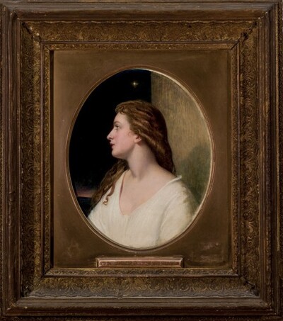 dama-de-perfil