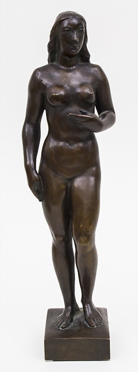 stehender-frauenakt-a-nude