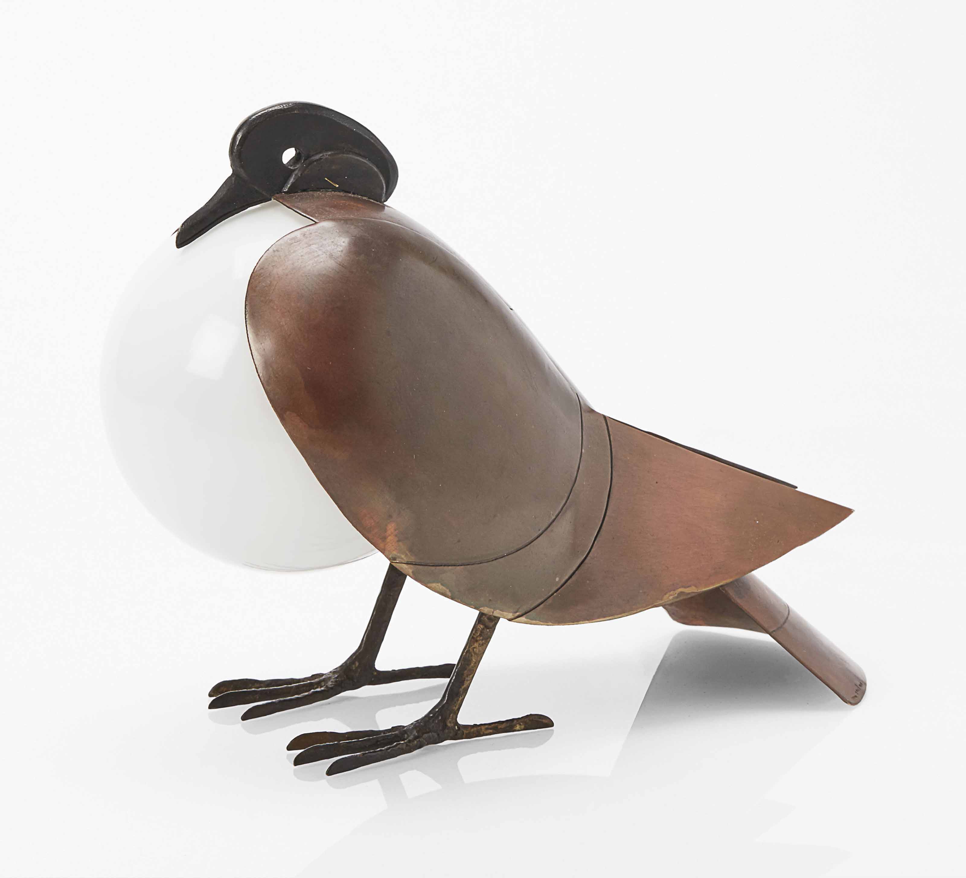 lampe-de-table-pigeon-editions-artcurial-le-modele-cree-en-1991