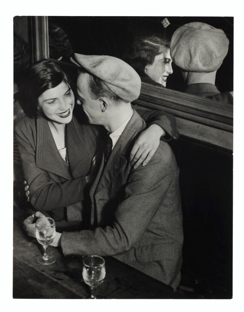 couple-souriant-balmusette-des-quatre-saisons-rue-de-lappe