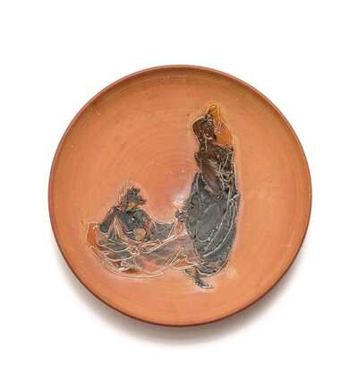 charger-with-mythological-figures